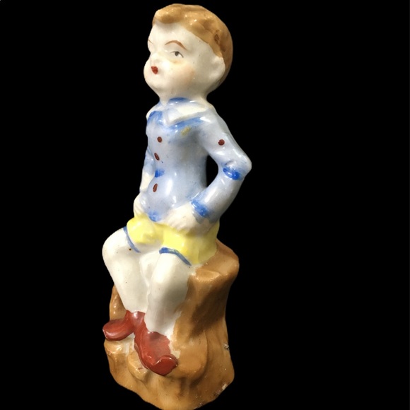 Vintage Porcelain Made in Japan Boy Figurine - Picture 3 of 11